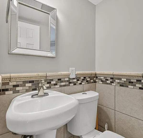 109B Harrow Ct — Photo 22