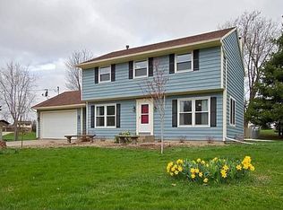 1818 S 11th Ave, Eldridge, IA 52748