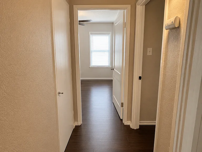 123 Harwood Dr — Photo 6