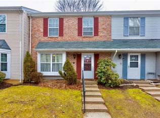 292 Palombi Ct, East Brunswick, NJ