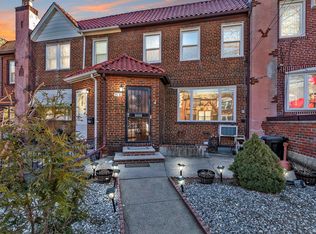 5353 64th St, Maspeth, NY 11378