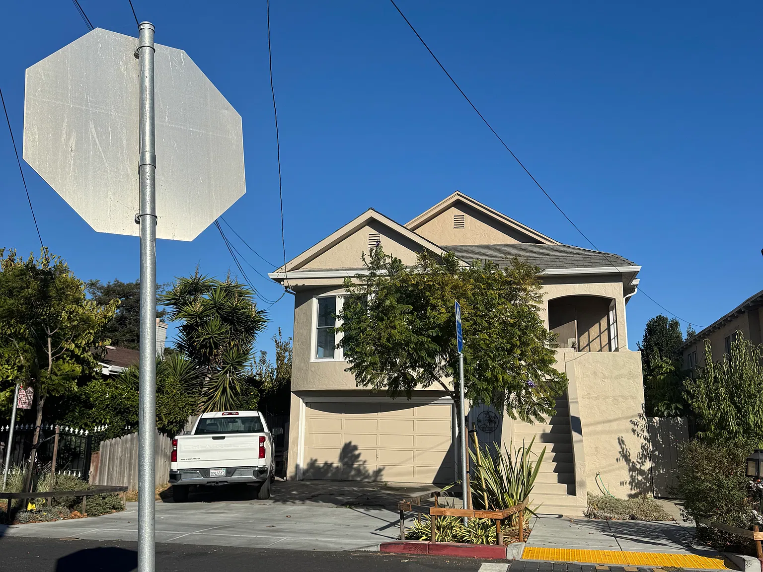 2 bed, 1000 sqft, $2,650 — Photo 4