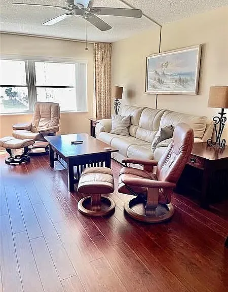 4575 Cove Cir #506 — Photo 5