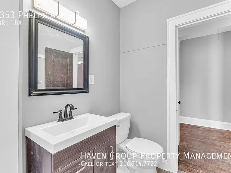 1353 Phelps Ave #2 — Photo 17