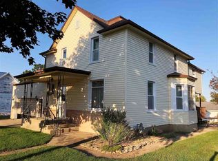 304 S Washington St, Calmar, IA 52132