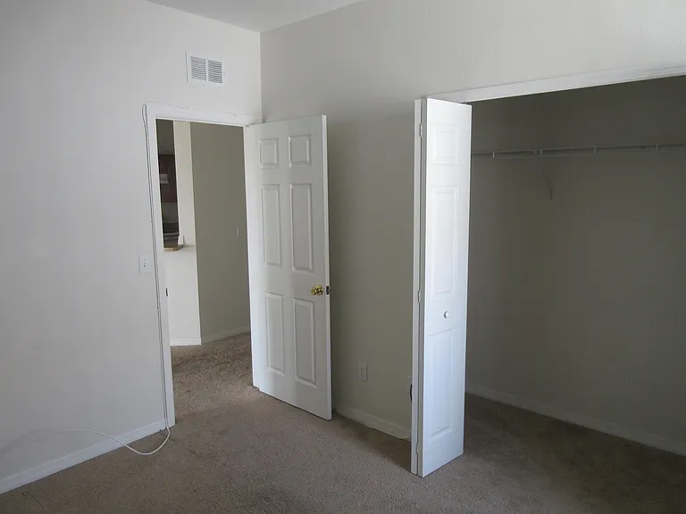 1211 Knollwood Dr — Photo 18