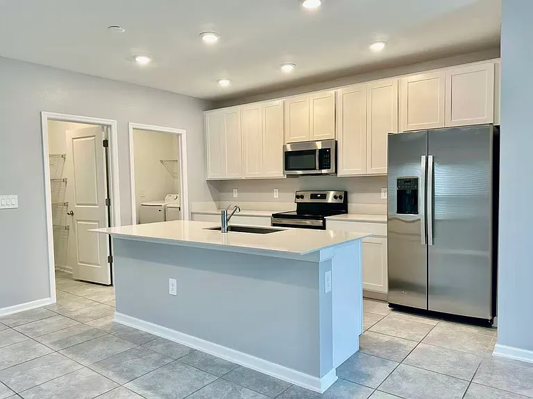 519 Hatteras Rd — Photo 8