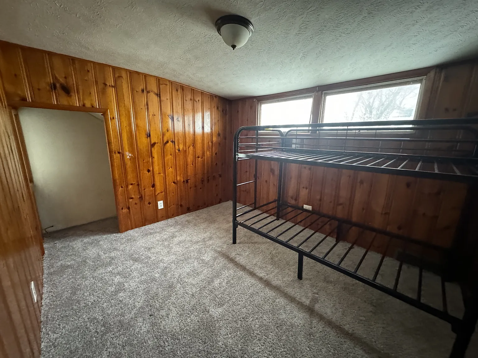 391 Roycroft Drive - 1 — Photo 3
