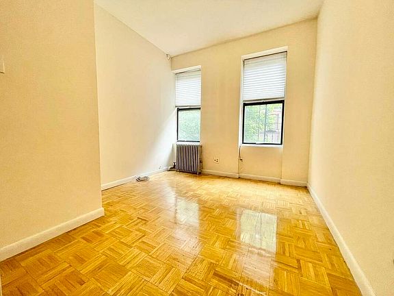 4th image of 312 E 93rd St APT 2A
