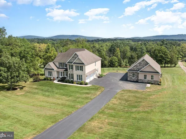 295 W Camping Area Rd, Dover, PA 17315