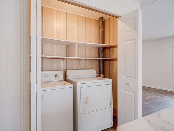 3rd image of 1201 E Willard St APT A
