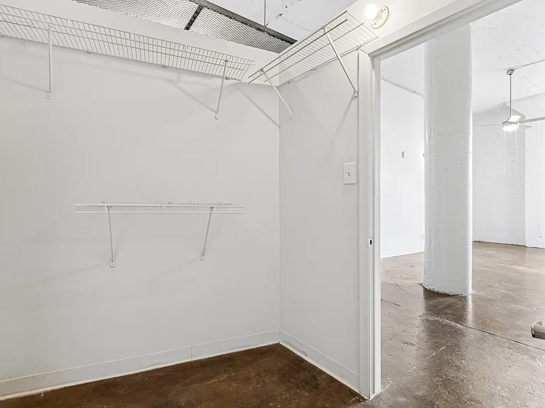 Deep Ellum Lofts — Photo 90