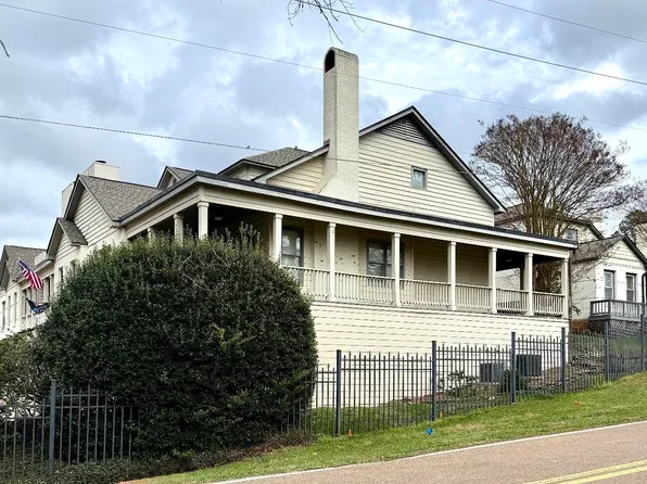 107 Lakepointe Dr, Madison, MS 39110