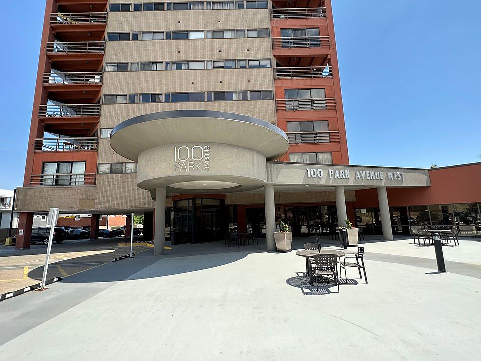 1st image of 100 Park Ave W APT 402