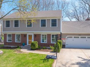 1616 Albermarle Ct, Naperville, IL 60563