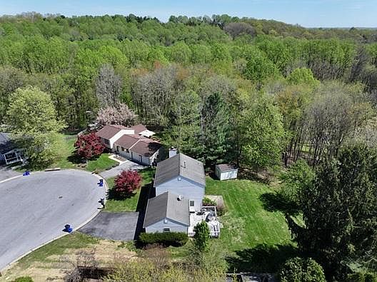 4th image of 10408 Nickelby Way