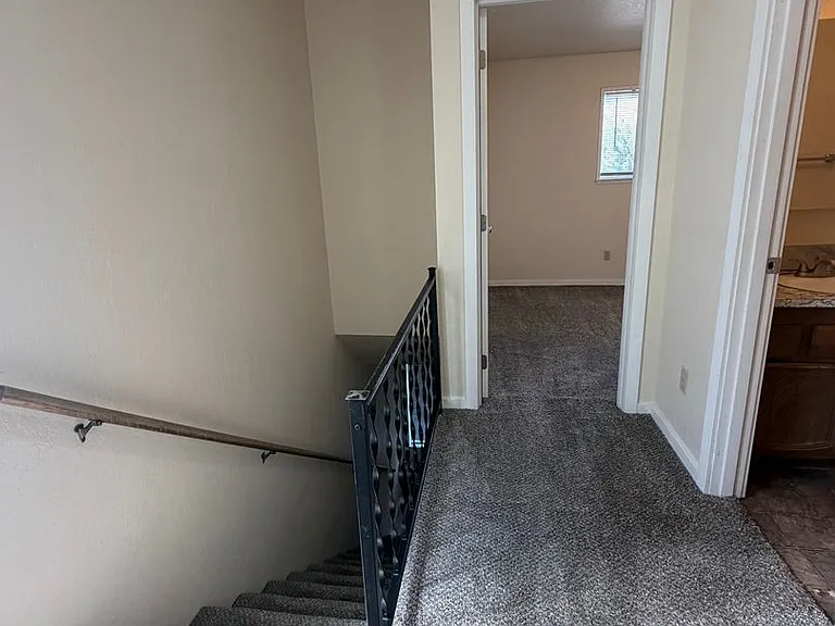 7 S Western Ave — Photo 7