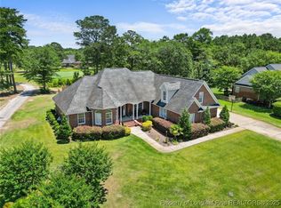854 Long Iron Dr, Fayetteville, NC 28312
