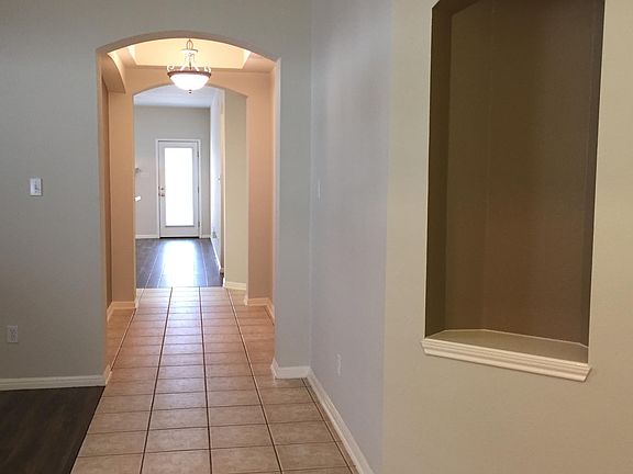 2nd image of 3110 Ansonia Trl