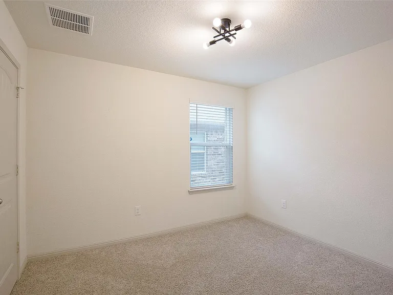 108 Frederick Dr — Photo 13