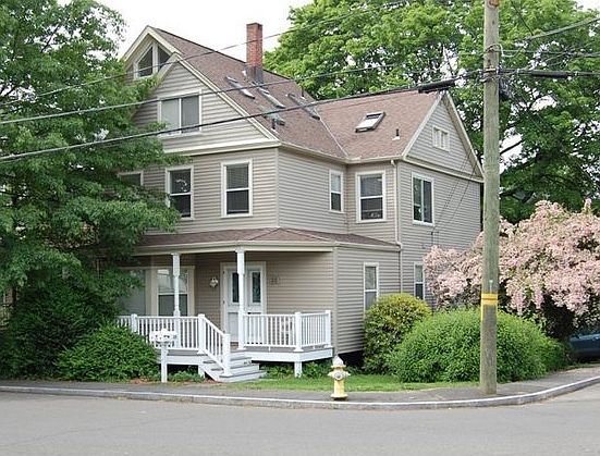 35 Gold Street