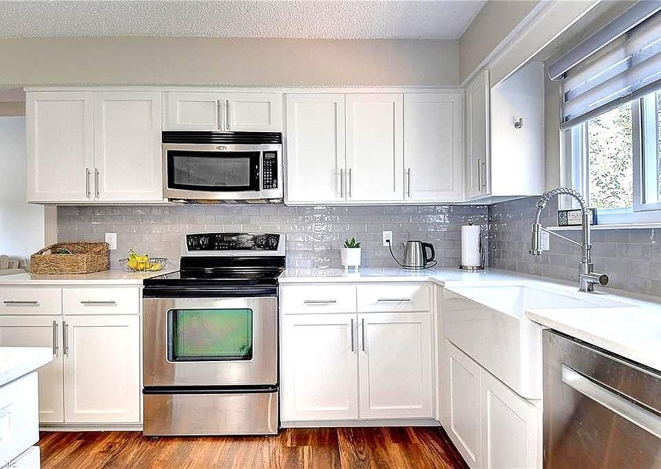 1st image of 788 Deer Lake Dr