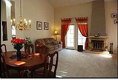 Living Dining Area