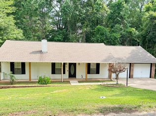 94 Deer Run Rd, Hattiesburg, MS 39402