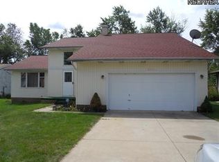 15420 Longvale Ave, Maple Heights, OH 44137