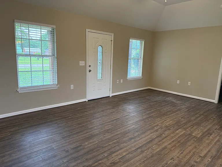 14287 Lexington Dr — Photo 10