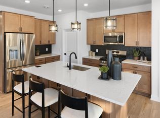 13785 Hollybrook Cir, Apple Valley, MN 55124