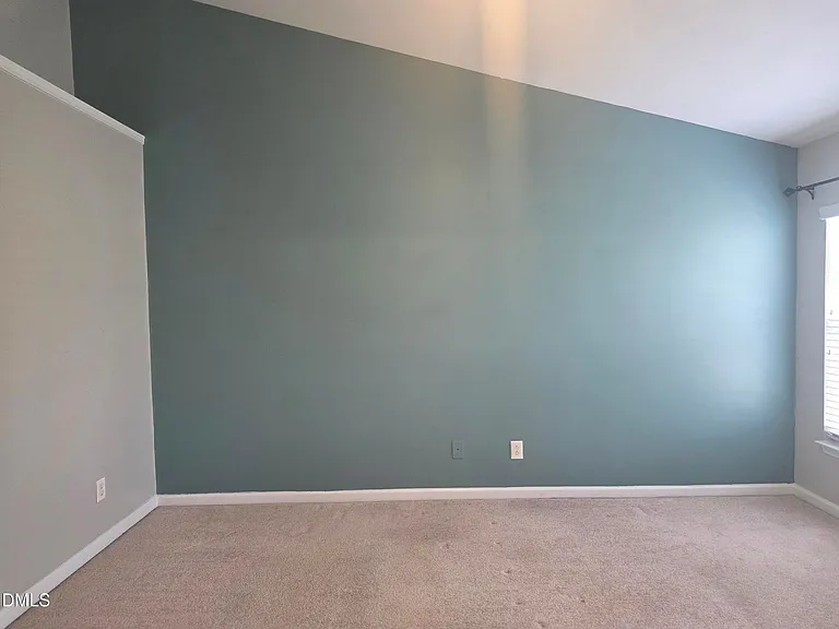 124 Braeside Ct — Photo 5