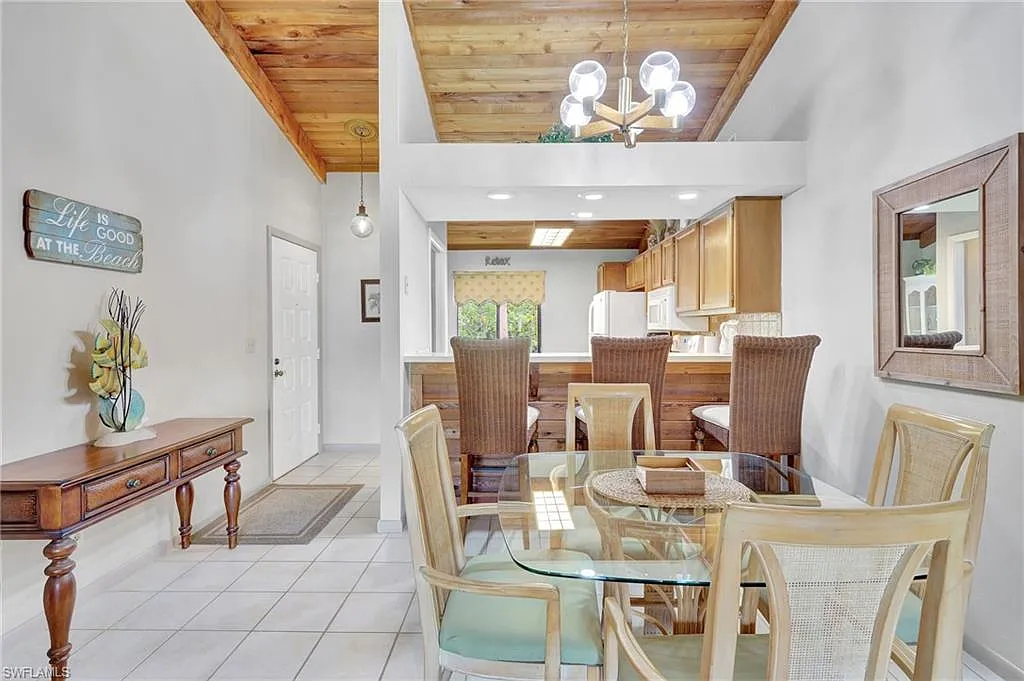 2 bed, 2.0 bath, 1100 sqft, $3,000 — Photo 2