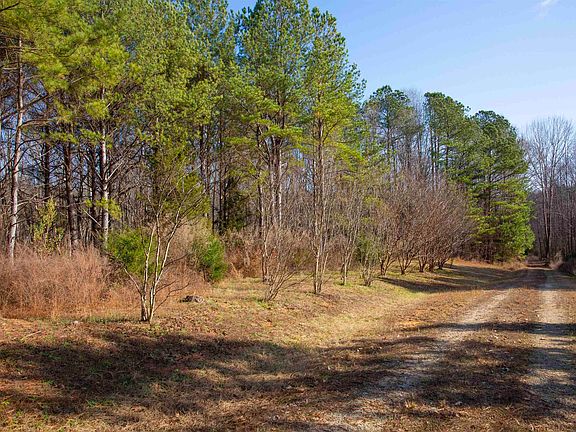 4th image of 70 Doe Crossing Dr