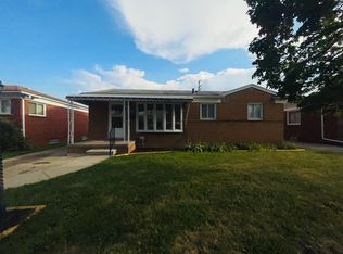 7310 Weingartz St, Center Line, MI 48015