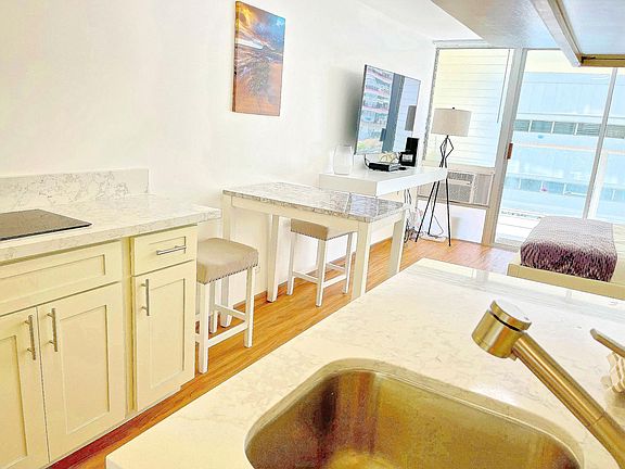 4th image of 445 Seaside Ave APT 705