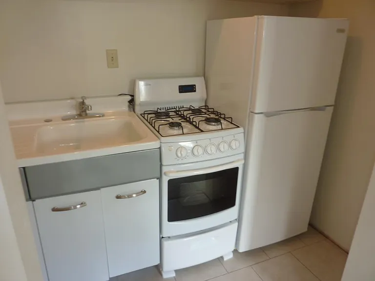 311 Morewood Ave #5 — Photo 11