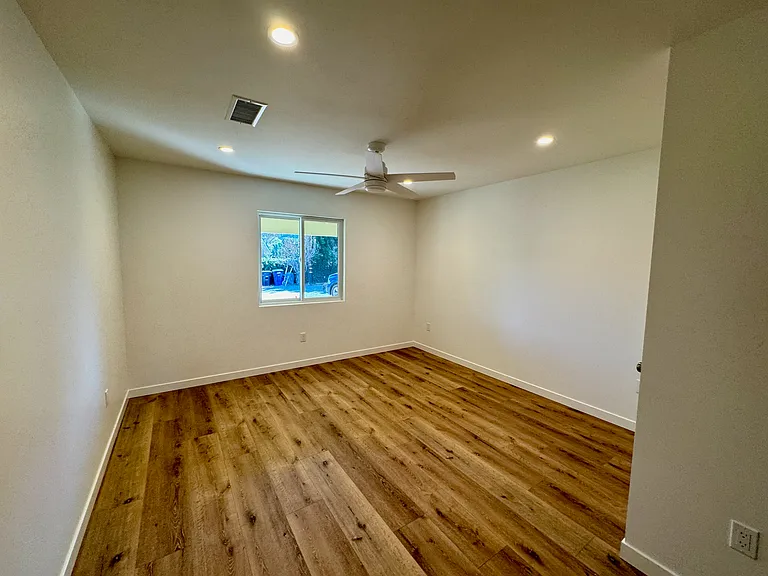81 Richford Ln — Photo 20