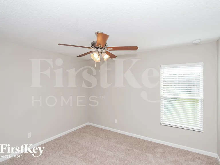 1000 Cranberry Rd SE — Photo 12