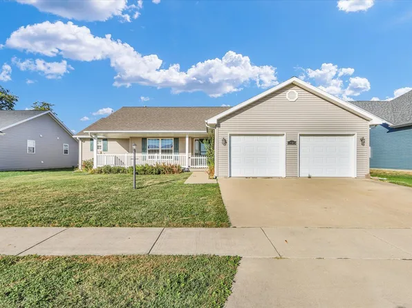 2605 N Skyline Dr, Urbana, IL 61802