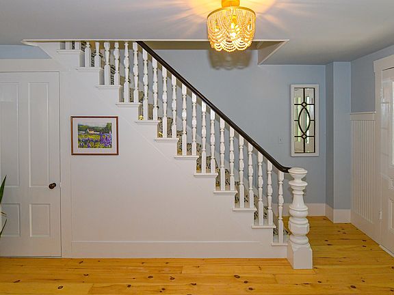 3rd image of 1097 Main Street