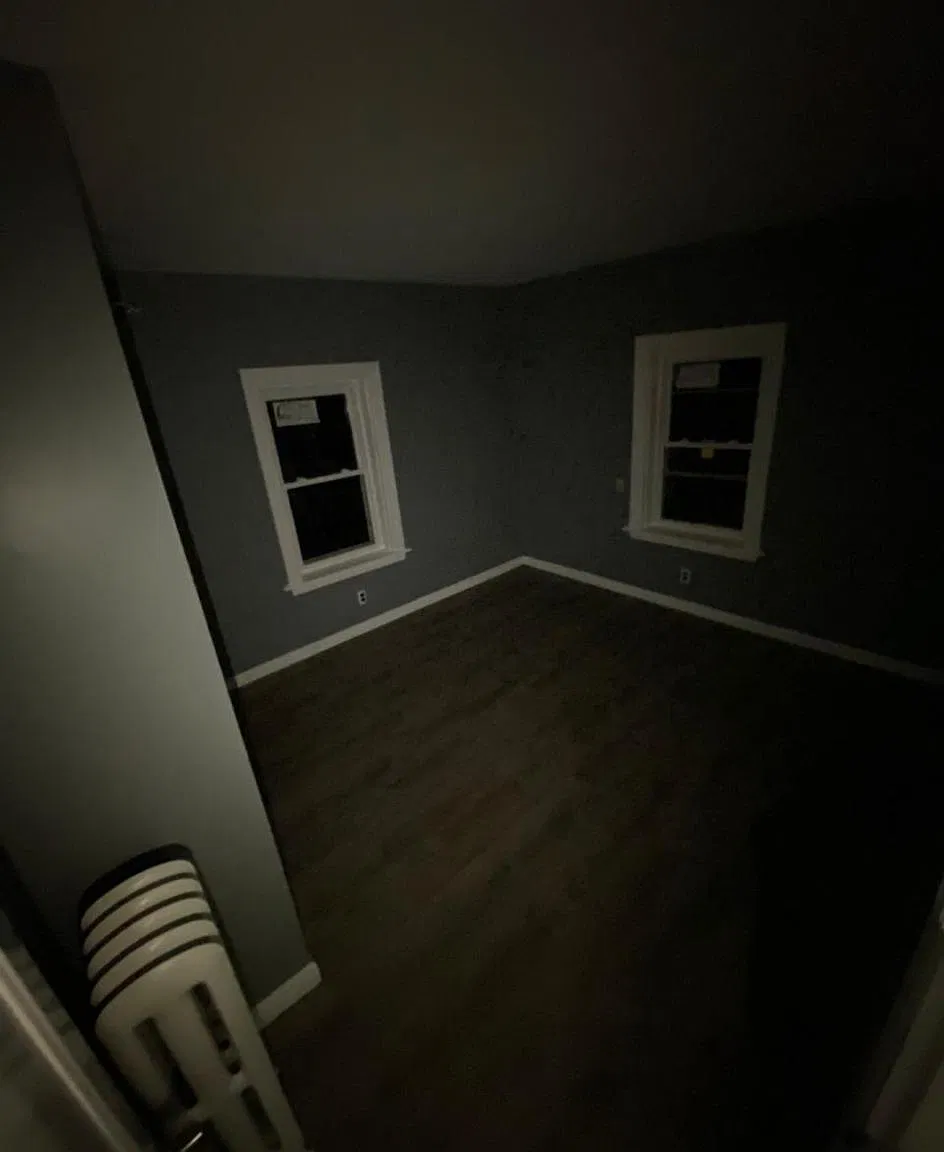 3 bed, 1.5 bath, $3,000 — Photo 2