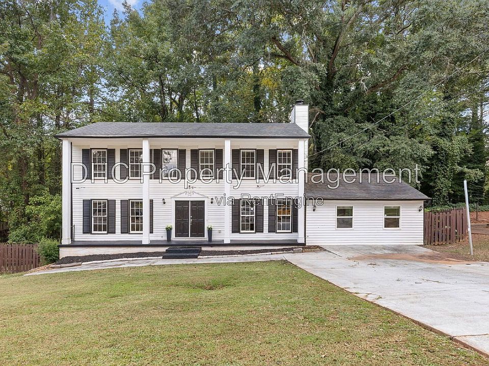 1st image of 652 Bantry Ln