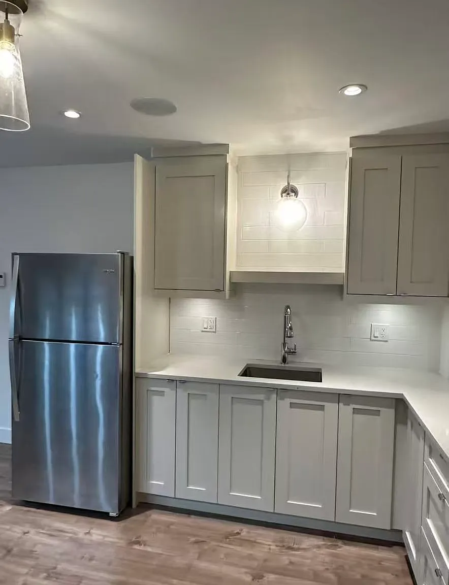 2 bed, 800 sqft, $2,300 — Photo 1