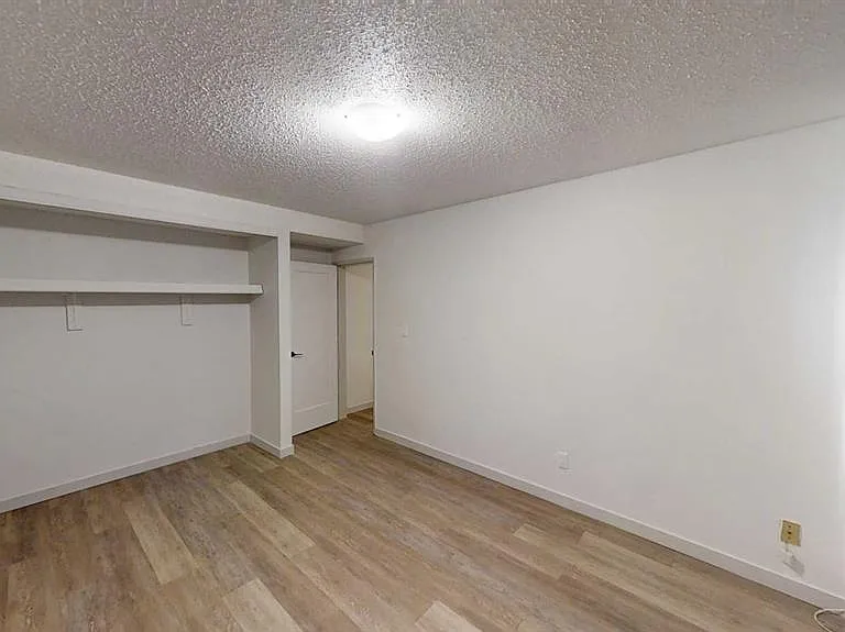 9515 100th Ave #101 — Photo 7