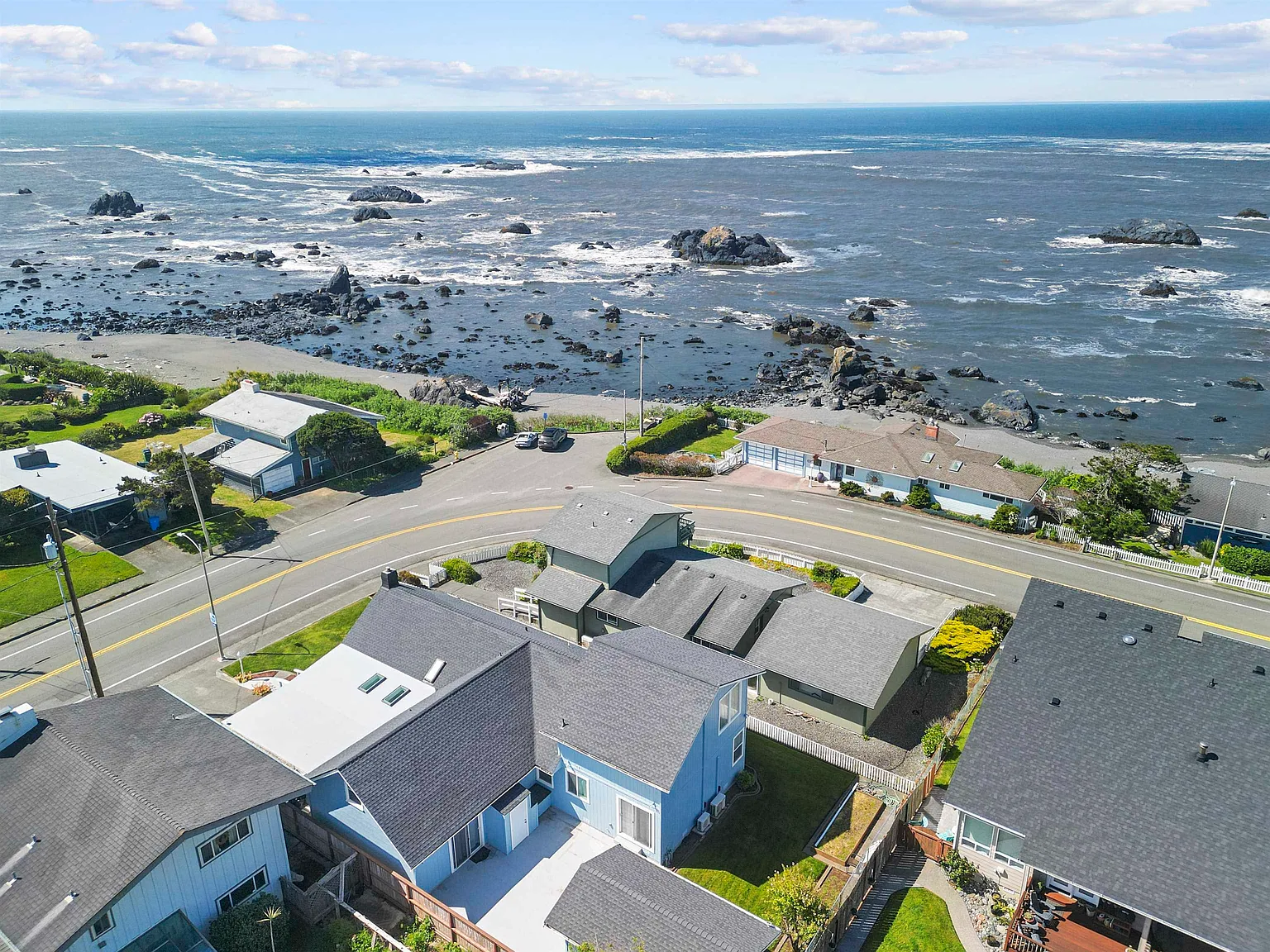 263 W 5th St photo 1