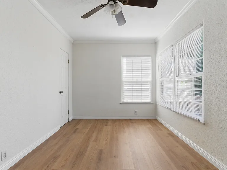 809 Water St — Photo 8
