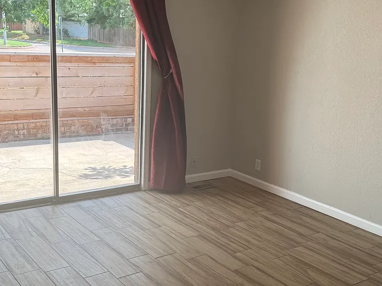 4711 Hemlock Ln — Photo 20