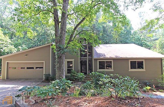 1st image of 4326 Fox Creek Dr