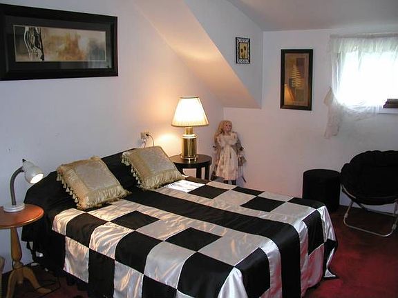 Bedroom 4 - Upstairs